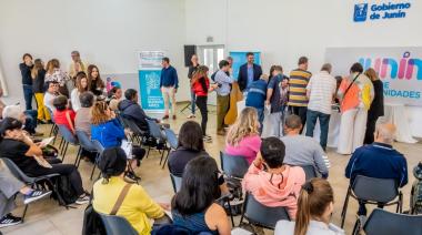 Se concretó un nuevo acto de firma de escrituras sociales en Junín