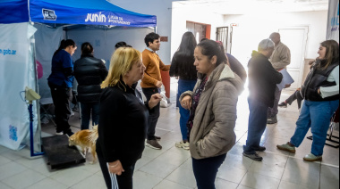 Gran participación vecinal en una nueva jornada de “La Muni en tu Barrio” en el Barrio Municipal