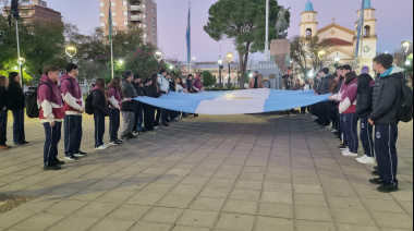 Rojas inició el camino hacia el 25 de Mayo con una jornada de homenaje al Himno Nacional