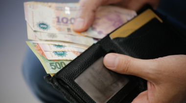 Salario insuficiente: 7 de cada 10 trabajadores argentinos gastan su sueldo en menos de 14 días