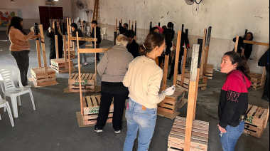 El Municipio avanza con la entrega de cestos domiciliarios y concientización ambiental en los barrios