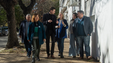 Cristina Álvarez Rodríguez recorrió el operativo de documentación en Vedia junto al intendente Carlos Ferraris