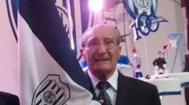 Orlando Costa celebró sus 100 años y recibió el homenaje de todo El Linqueño