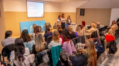 A 11 años del primer "Ni Una Menos", el Municipio llevó a cabo un cine debate para concientizar sobre la violencia de género