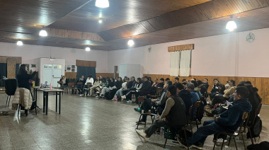 Más de 50 vecinos de Saforcada participaron de una capacitación sobre manipulación segura de alimentos