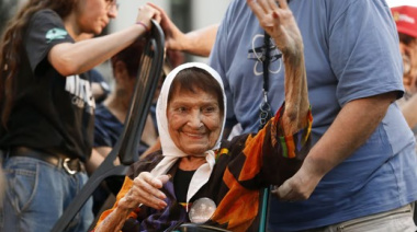 Murió Taty Almeida, la referente de Madres de Plaza de Mayo
