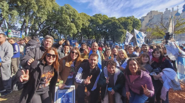 Militantes de La Cámpora Junín participaron del acto en Parque Lezama