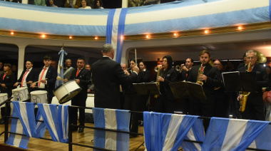 Lincoln conmemoró el Día de la Bandera con un emotivo acto y la promesa de lealtad de más de 650 alumnos