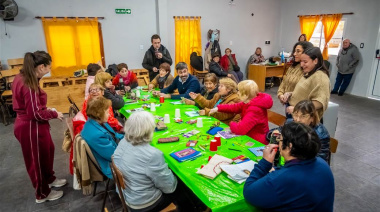 El Municipio continúa promoviendo herramientas para fortalecer el bienestar y los vínculos en los adultos mayores