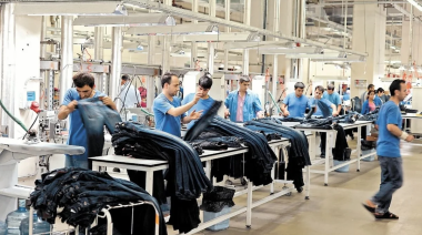 Crece la precariedad en el mercado laboral por el aumento del empleo informal y el monotributo