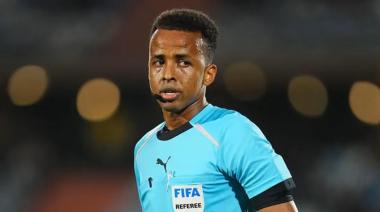 Del escándalo mundialista a la Supercopa UEFA: el sudanés Omar Artan dirigirá PSG-Aston Villa