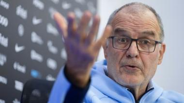 Bielsa criticó las pausas de hidratación del Mundial 2026: “No le agregan nada y le quitan mucho”