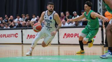 Franco Balbi jugará en Atenas tras haberlo mandado al descenso con Argentino