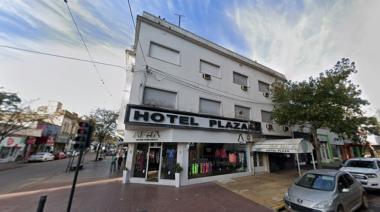 Dos hoteles cerrados en el centro Junín: una postal que contrasta con Roque Sáenz Peña