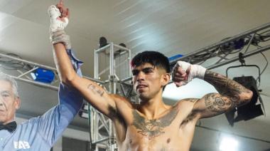 Francisco Olguín se quedó con el duelo juninense tras noquear a De León en el primer round