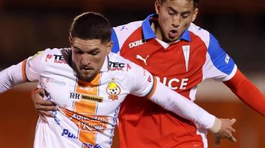 Sarmiento sumaría al uruguayo Agustín Nadruz como nuevo refuerzo