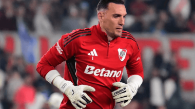 Armani rechazó la propuesta de Sarmiento y continuará en River