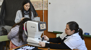 Con la participación del municipio, el Programa Ver Para Aprender pasó por la Escuela 1