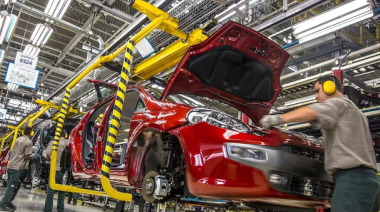 La producción de autos cayó 18,3% en el primer semestre