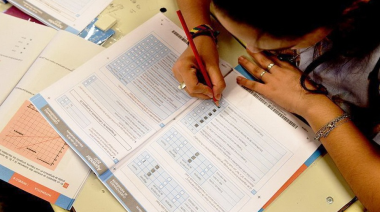 Pruebas Aprender 2025: mejoraron los resultados en Lengua y Matemática de los alumnos bonaerenses