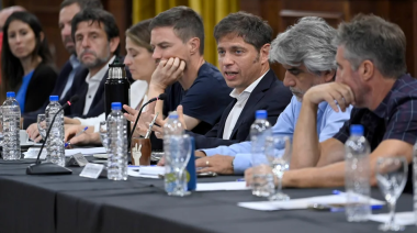 La Provincia acordó con los gremios docentes y de la Ley 10430 un aumento salarial del 7% escalonado en julio y agosto