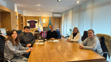 Revilla mantuvo reuniones de gestión en La Plata para fortalecer el trabajo conjunto en desarrollo social y educación
