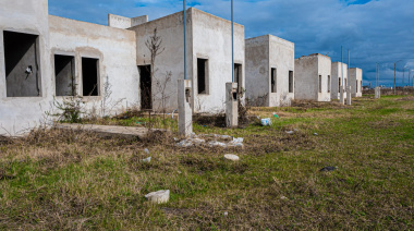 El Municipio de Junín reclama a la Provincia que termine o transfiera las 25 viviendas del barrio La Celeste
