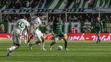 Sarmiento tuvo una actuación paupérrima, perdió con Banfield y complicó su permanencia