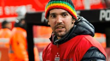 Pablo Grillo volvió a sacar fotos en la cancha de Independiente