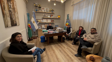 Ferraris recibió al Consejo Escolar y reforzó el acompañamiento para mejorar la infraestructura educativa