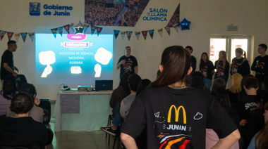 Abre McDonald’s en Junín: 85 jóvenes se incorporan al mercado laboral