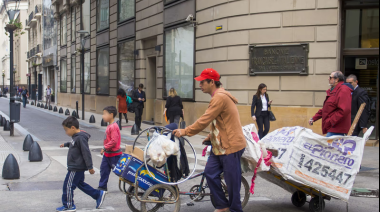 El impactante dato de la realidad económica: casi cuatro de cada diez jóvenes no pueden comprarse ropa