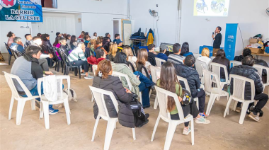 Cerca de 40 vecinos participaron de un nuevo curso de licencia de conducir en el barrio La Celeste