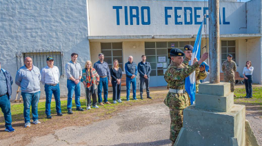 Restituyen bandera nacional en el Tiro Federal