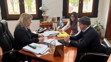 Erica Revilla y Nicolás Bonino analizaron la situación del transporte escolar rural en General Arenales