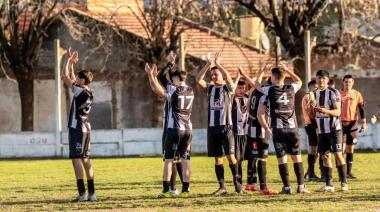 Mariano Moreno pisa fuerte y se sube a la cima del Clausura