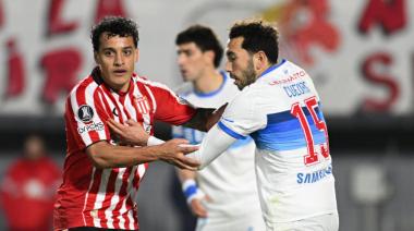 Estudiantes desaprovechó oportunidades y empató con la Universidad Católica por Copa Libertadores