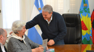 María Adela Antokoletz llegó a Chacabuco para presentar su libro sobre memoria e historia
