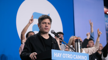 Tras lanzarse como candidato, Kicillof pide construir una “alternativa política amplia” para derrotar a Milei