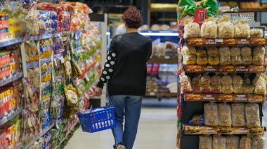 El consumo no sale a flote y continúan las disparidades: cómo se comportó en los supermercados, mayoristas y shoppings