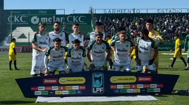 A un punto de la permanencia, Sarmiento visita a un Racing en crisis