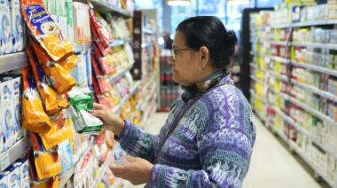 El alza en los alimentos amenaza con frenar la desaceleración de la inflación y volver a llevarla al 2%