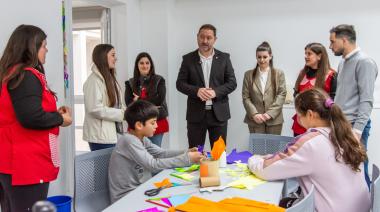 Serenal y funcionarios visitaron los centros educativos municipales