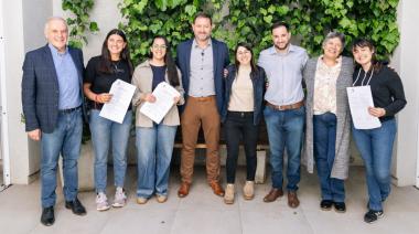 Trabajadores del Centro de Día “Frida” pasaron a planta permanente en Lincoln