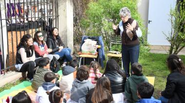 La Feria del Libro y las Culturas abrió sus puertas en Chivilcoy