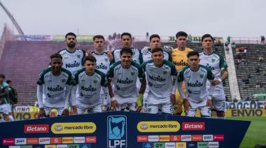 Sarmiento, en una posición expectante, recibe a un River repleto de figuras en el postergado de la fecha 11