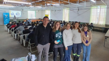 Cerca de 70 vecinos del barrio 11 de Julio participaron de un curso para obtener la Licencia de Conducir