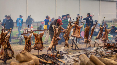 Galería de fotos: más de 20.000 personas disfrutaron de la Fiesta del Cordero Alberdino al Asador