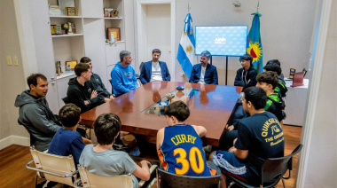 Fiorini recibió a la delegación de básquet de Junín que competirá en las finales de los Juegos Bonaerenses