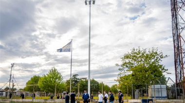 El Municipio acompañó al Club BAP en el avance de la obra de iluminación del estadio